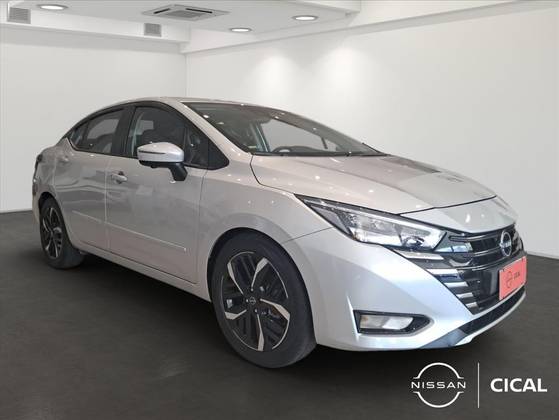 NISSAN VERSA 1.6 16V FLEX EXCLUSIVE XTRONIC NISSAN VERSA 1.6 16V FLEX EXCLUSIVE XTRONIC